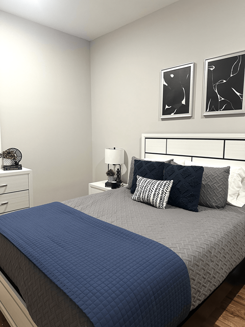Floor plan for 1 bed, 1 bath, 900 sqft